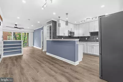 6008 Westchester Park Drive #302, College Park, MD 20740 - Photo 4