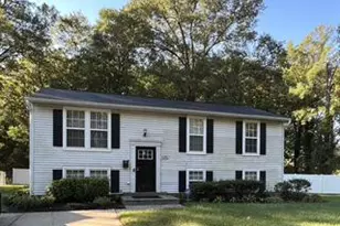 5951 Surrey Service Dr, District Heights, MD 20747 - Photo 1
