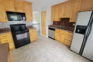 8903 Blackbriar Ct, Fort Washington, MD 20744 - Photo 6