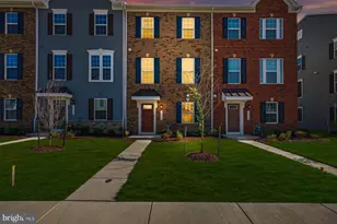 16108 Meadow Glenn Dr, Bowie, MD 20716 - Photo 2
