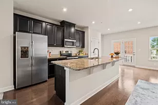 725 Sky Bridge Dr, Upper Marlboro, MD 20774 - Photo 2