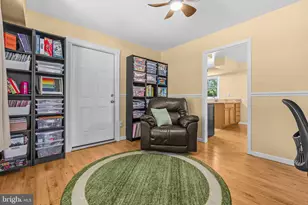 3807 Winchester Ln, Bowie, MD 20715 - Photo 10