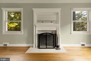 4323 Woodberry St, University Park, MD 20782 - Photo 12