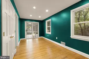 4323 Woodberry St, University Park, MD 20782 - Photo 16
