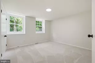 1801 Dutch Village Dr, Landover, MD 20785 - Photo 20