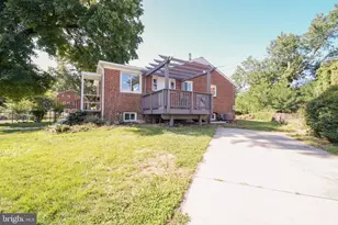 3527 Chadwick Ct, Temple Hills, MD 20748 - Photo 1
