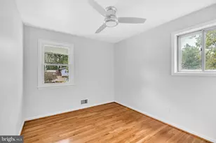 227 Lastner Ln, Greenbelt, MD 20770 - Photo 18