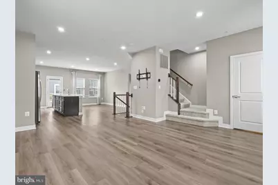 6100 Northwest Drive, Hyattsville, MD 20782 - Photo 8