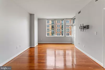 157 Fleet Street #608, Oxon Hill, MD 20745 - Photo 2
