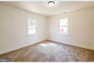 204 N Huron Drive, Oxon Hill, MD 20745 - Photo 16