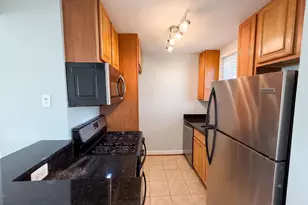 6940 Hawthorne St, Hyattsville, MD 20785 - Photo 2