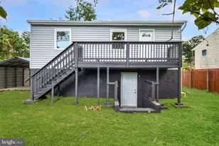 1204 Indo Pl, Hyattsville, MD 20785 - Photo 2
