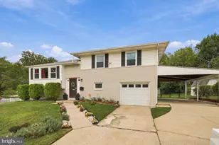 8200 Reppy Ln, Fort Washington, MD 20744 - Photo 2