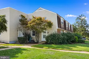 2805 Iverson St, Temple Hills, MD 20748 - Photo 2