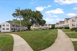 6908 Hawthorne St, Landover, MD 20785 - Photo 2