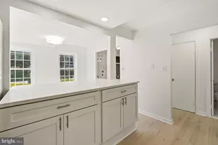 8108 Lakecrest Dr, Greenbelt, MD 20770 - Photo 14