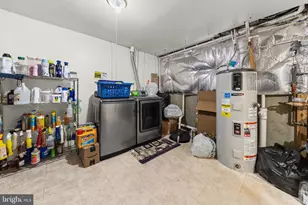 3728 Silver Park Ct, Suitland, MD 20746 - Photo 22