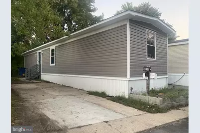 9520 Dogwood Park Street, Capitol Heights, MD 20743 - Photo 2
