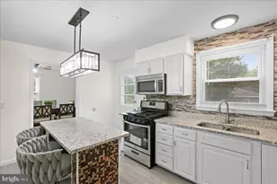 5900 John Adams Dr, Temple Hills, MD 20748 - Photo 14