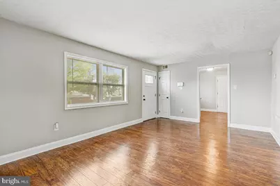 316 Carmody Hills Drive, Capitol Heights, MD 20743 - Photo 8