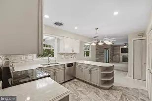 13106 Parkridge Cir, Fort Washington, MD 20744 - Photo 2