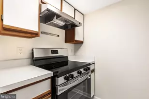 14041 Vista Dr, Laurel, MD 20707 - Photo 12