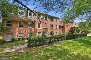 5976 Westchester Park Dr, College Park, MD 20740 - Photo 2