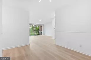 5976 Westchester Park Dr, College Park, MD 20740 - Photo 14