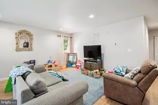 6412 Rolling Ridge Dr, Capitol Heights, MD 20743 - Photo 30