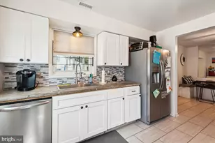 6412 Rolling Ridge Dr, Capitol Heights, MD 20743 - Photo 16