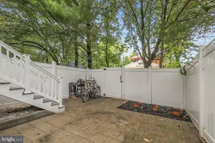 6918 Flag Harbor Dr, District Heights, MD 20747 - Photo 20