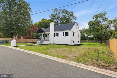 4201 Skyline Drive, Suitland, MD 20746 - Photo 2