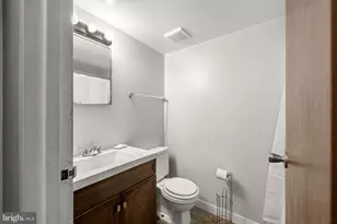 6946 Hanover Pkwy, Greenbelt, MD 20770 - Photo 20