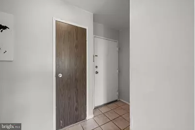 6946 Hanover Parkway #201, Greenbelt, MD 20770 - Photo 2
