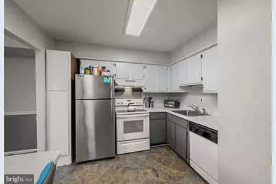6946 Hanover Parkway #201, Greenbelt, MD 20770 - Photo 10