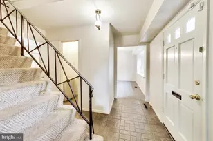 12221 Marne Ln, Bowie, MD 20715 - Photo 2
