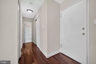 5601 Parker House Terrace, Hyattsville, MD 20782 - Photo 6