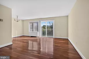 5601 Parker House Terrace, Hyattsville, MD 20782 - Photo 2