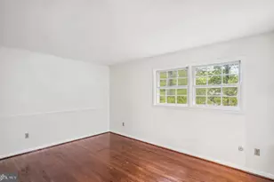 2406 Mistletoe, Adelphi, MD 20783 - Photo 4