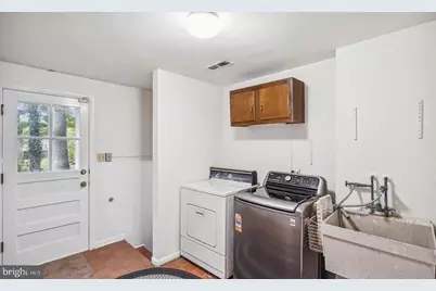 2406 Mistletoe, Adelphi, MD 20783 - Photo 10