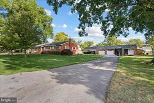 8406 Holly St, Laurel, MD 20707 - Photo 8