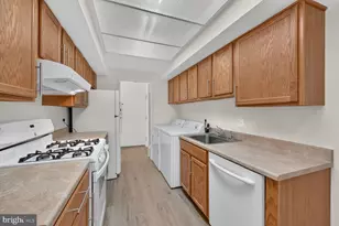 10251 Prince Pl, Upper Marlboro, MD 20774 - Photo 6