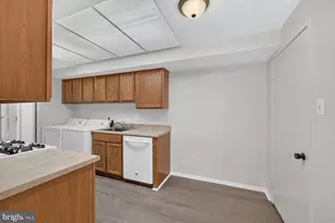 10251 Prince Pl, Upper Marlboro, MD 20774 - Photo 4