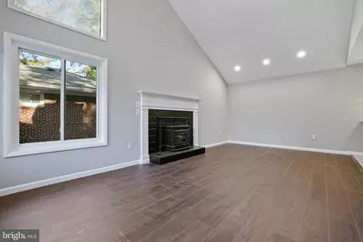 37 Lakeside Drive, Greenbelt, MD 20770 - Photo 2