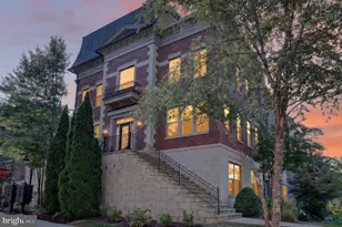 510 Overlook Park Dr, Oxon Hill, MD 20745 - Photo 4