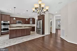 510 Overlook Park Dr, Oxon Hill, MD 20745 - Photo 14