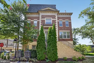 510 Overlook Park Dr, Oxon Hill, MD 20745 - Photo 1