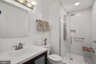 221 Surrey Circle Dr S, Fort Washington, MD 20744 - Photo 36