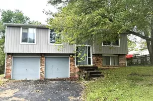 12803 Windbrook Dr, Clinton, MD 20735 - Photo 2