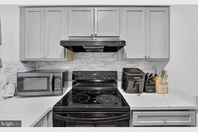 8608 Brae Brooke Drive, Lanham, MD 20706 - Photo 2